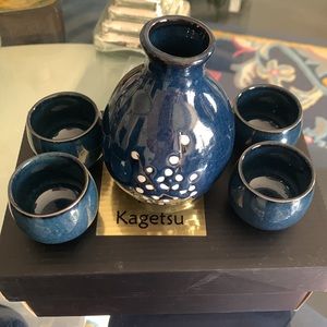 Kagetsu sake set